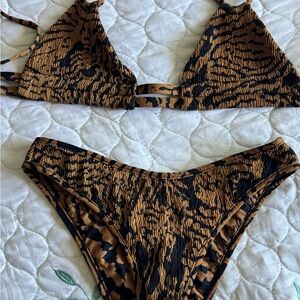 Montce ( Tigre) Animal Print Bikini Set